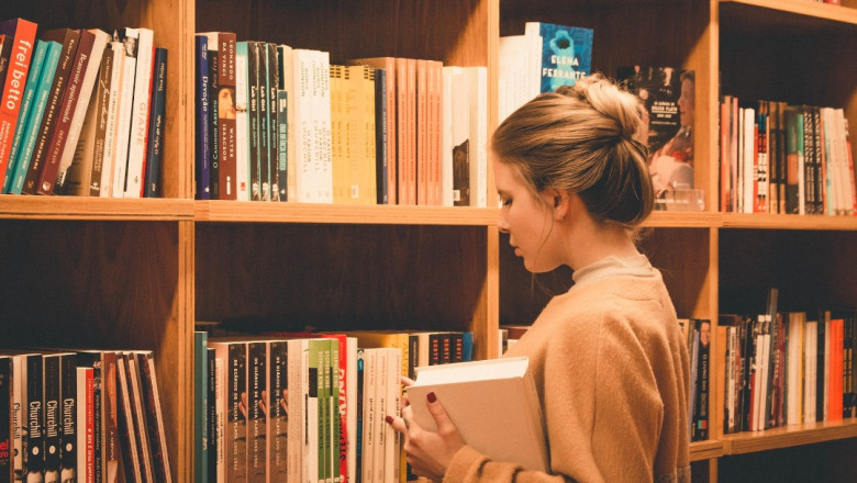 A Local Online Bookstore That Lets You Buy and Sell Books With Ecocash-Zimmagazine